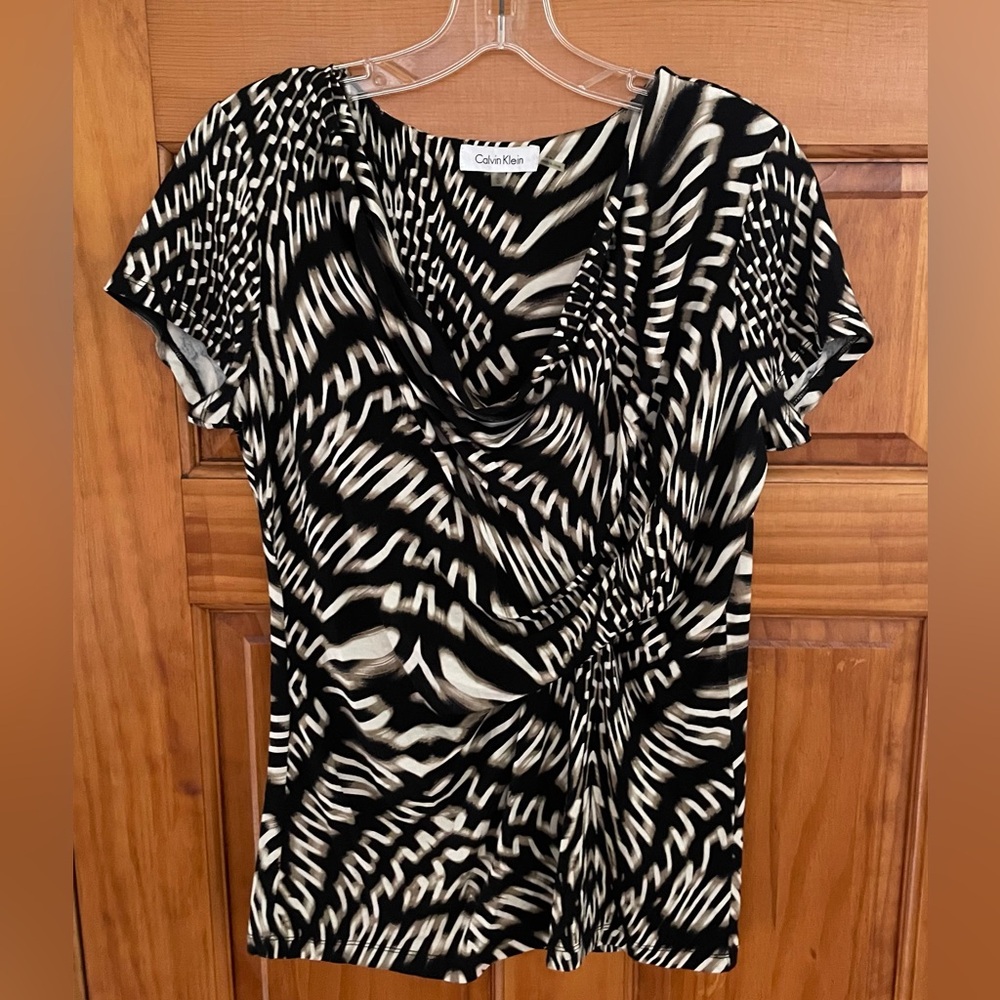 Calvin Klein Black, Cream, Light Brown Top size S